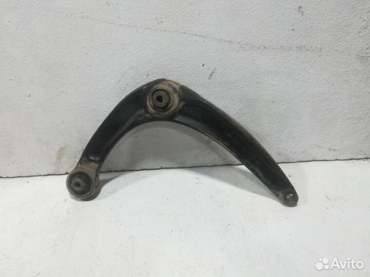 Рычаг передний правый передний правый Peugeot 308