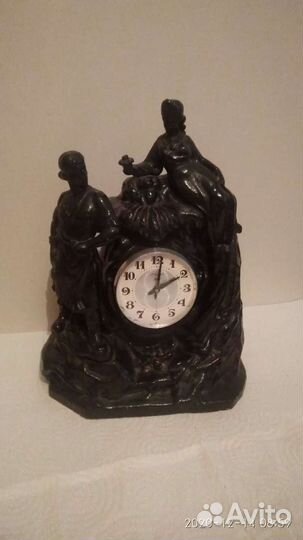 Настольные часы