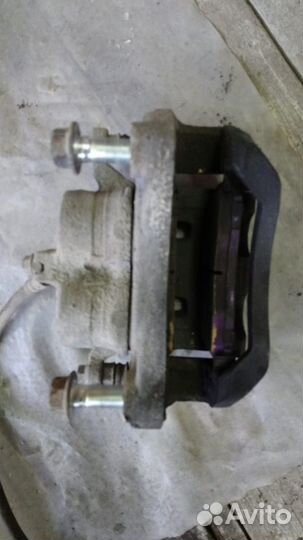 Супорт тормозной Ниссан Патрфиндер р51