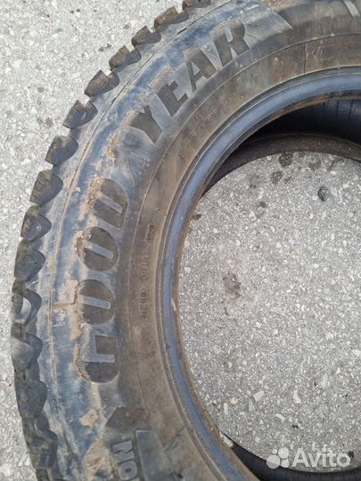 Goodyear UltraGrip Ice Arctic SUV 265/60 R18 114T