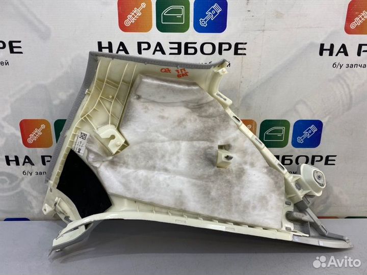 Накладка на стойку внутренняя задняя правая Audi