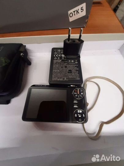 Компактный фотоаппарат