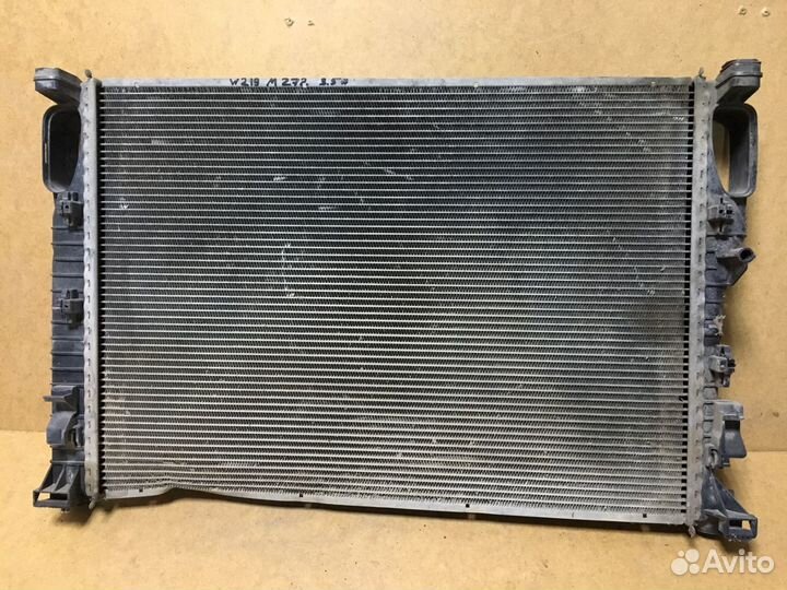 Радиатор охлаждения Mercedes w219 M272