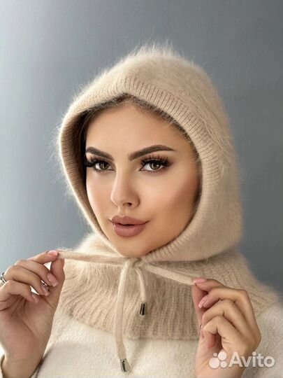 Капор женский из ангоры