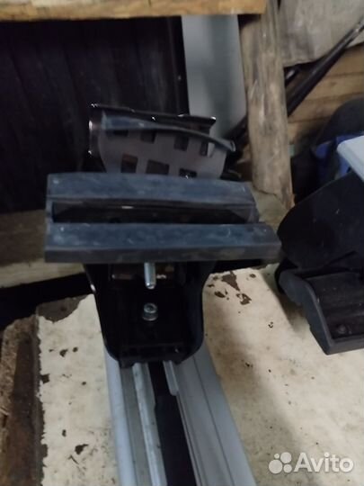 Продам рейлинги на плоскую крышу