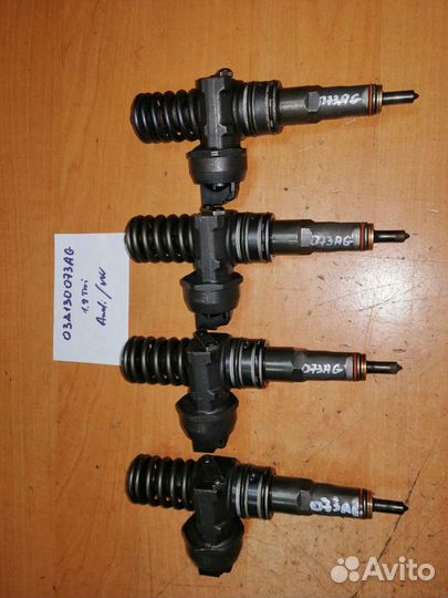 Форсунка Фольксваген Транспортер Т5 038130073AG