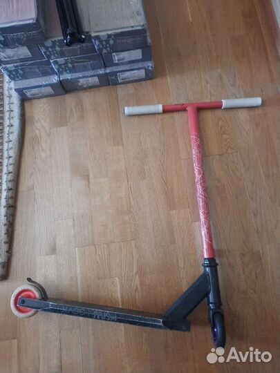 Трюковой самокат xaos