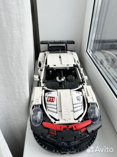 Lego Technic 42096 Porsche 911 RSR