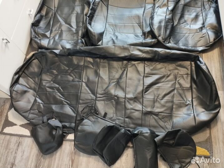 Чехлы на Renault duster