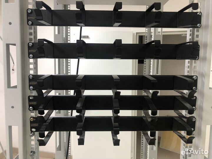 Патч-панель legrand арт.033551 utp24rj45