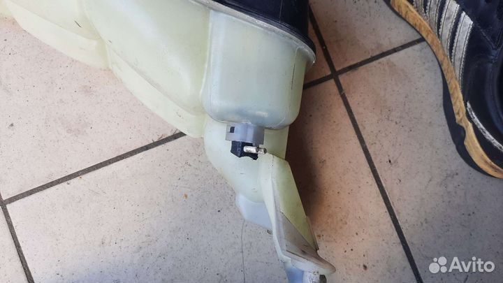 Расширительный бачок mercedes w210