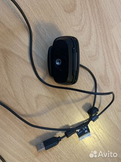 Веб-камера Logitech FullHD V-U0027