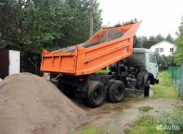 Отсев гранитный самосвалами