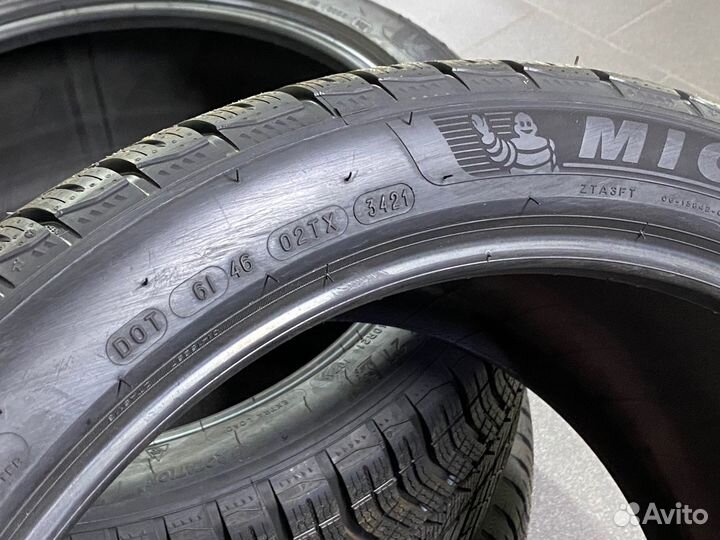 Michelin Pilot Alpin 5 SUV 275/40 R21 и 305/35 R21 109V