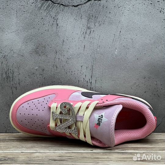 Кроссовки Nike Dunk Low Barbie FN8927-621