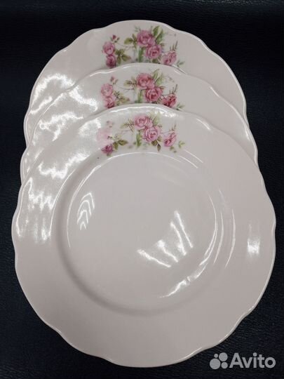 С. 273 Набор тарелок 