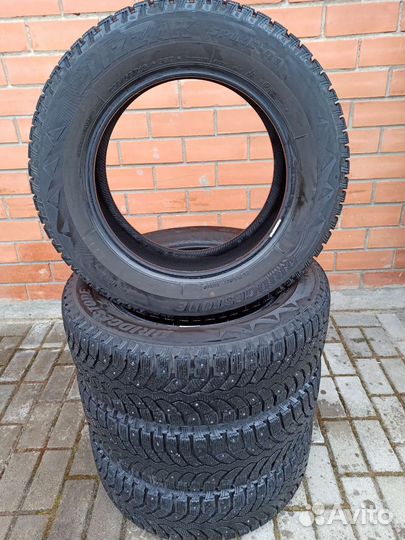 Bridgestone Blizzak Spike-01 205/65 R16 95T
