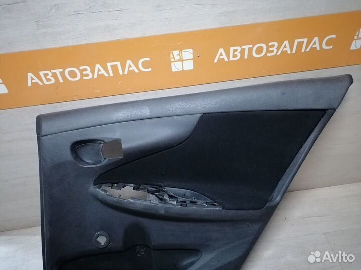 Обшивка двери задняя Toyota Corolla 150 Королла