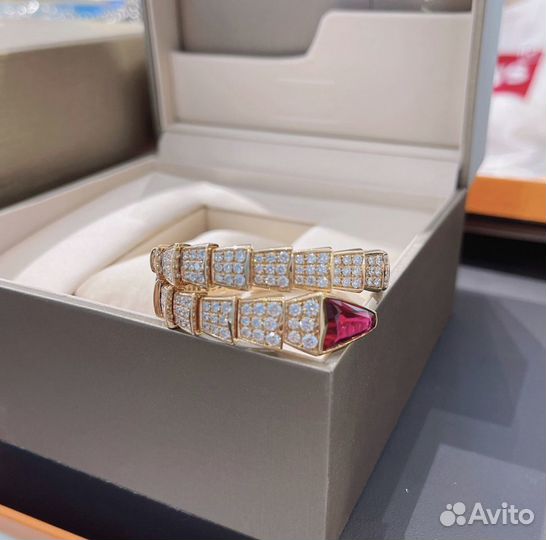 Золотой браслет Bulgari 65.5 гр 6.3 ct