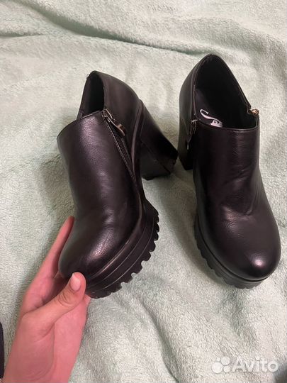 Обувь женская 38 размер