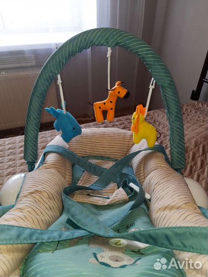 Шезлонг детский с вибрацией