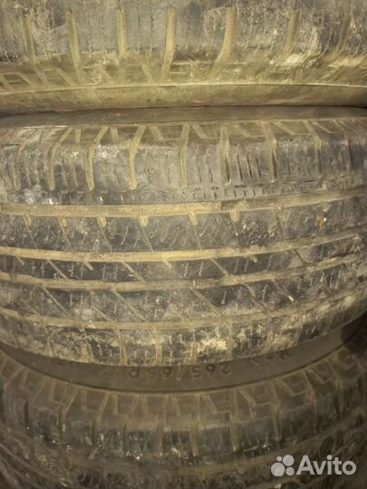 Continental Conti4x4IceContact 265/65 R17