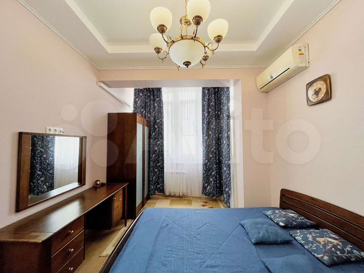 2-к. квартира, 65 м², 11/17 эт.