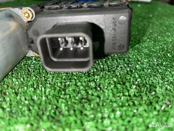 Моторчик стеклоподъемника передний Opel Astra G