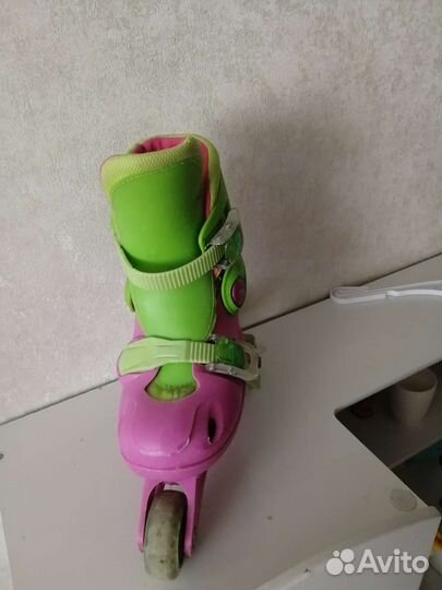 Роликовые коньки