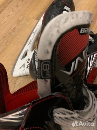 Коньки хоккейные