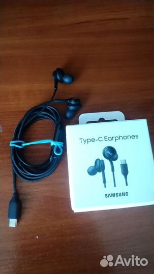 Проводные наушники