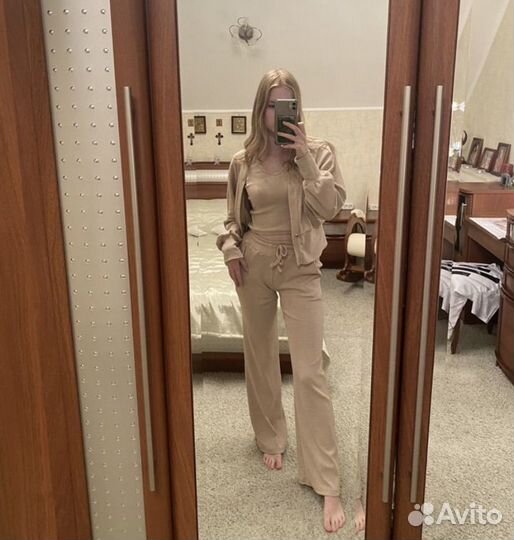 Спортивный костюм женский