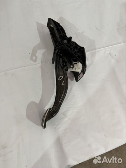 Педаль тормоза bmw g30 g31