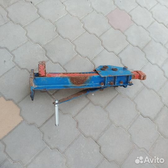 Домкрат реечный продам