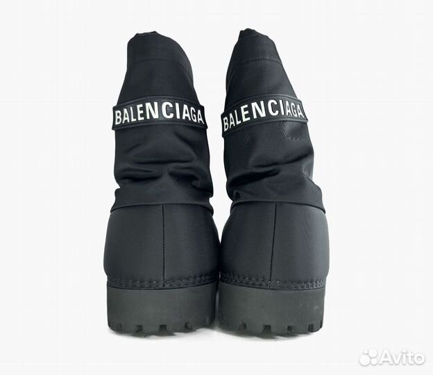 Balenciaga alsaka boots