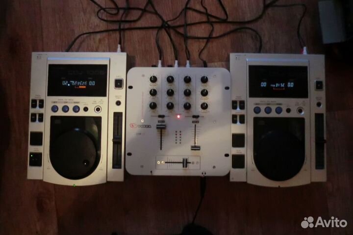 Продам 2 x Pioneer cdj-100s + микшерный пульт volt