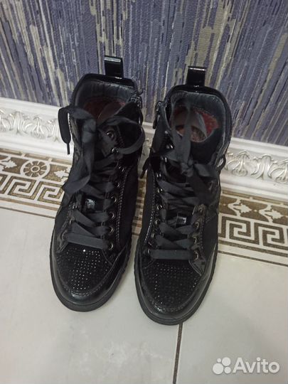 Ботинки демисезонные капика 35