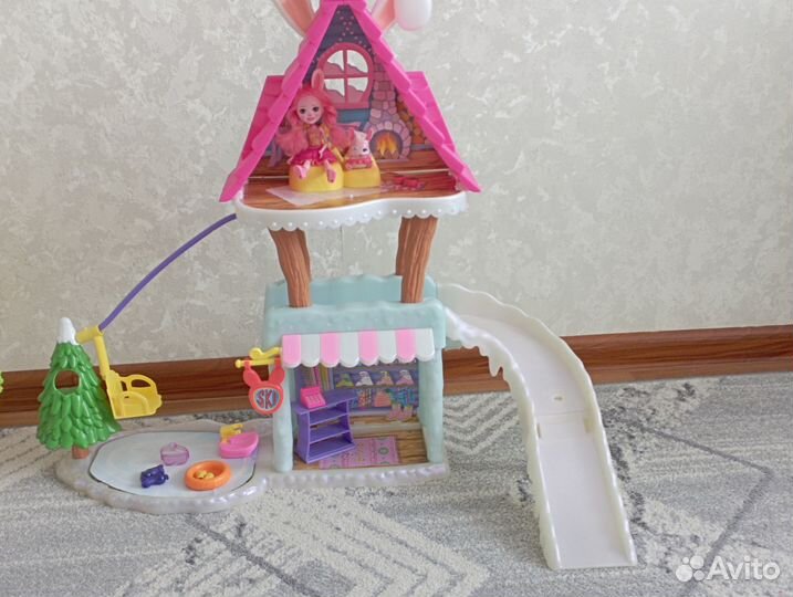 Энчантималс снежная долина шале