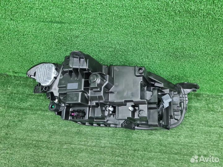 Фара левая Volvo XC90