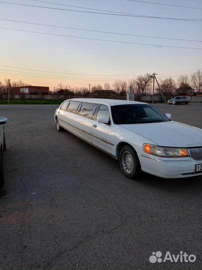 В разборе lincoln Town Car