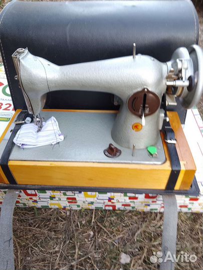 Швейная машинка