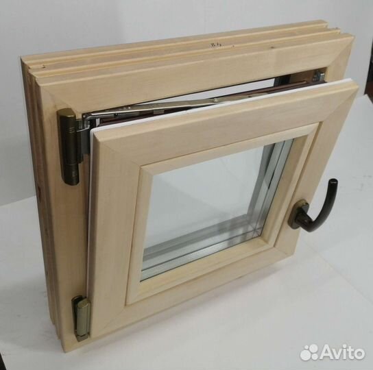 Окно из липы