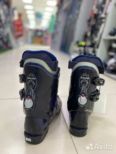 Горнолыжные ботинки Rossignol