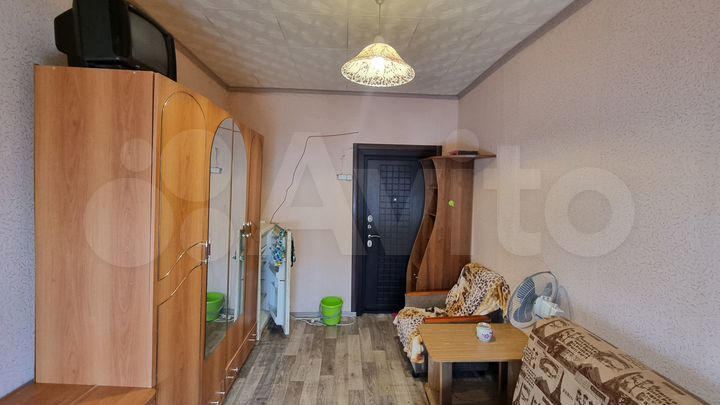 Комната 13 м² в 3-к., 3/3 эт.