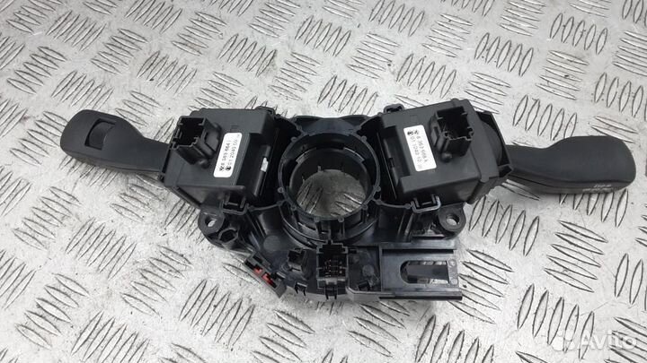 Переключатель поворотов подрулевой BMW 5-Series/M5