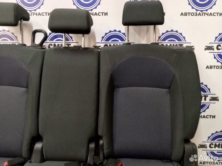 Сиденье заднее Nissan Qashqai+2 1.6 2011