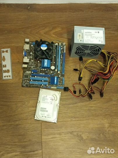 Материнская плата с процессором 775 сокет