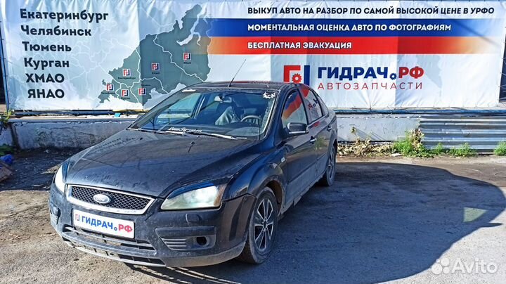 Кронштейн топливного фильтра Ford Focus 2 4M5Q9A07