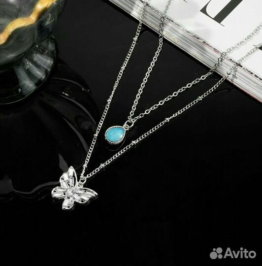 Двуслойная цепочка с подвеской бабочкой