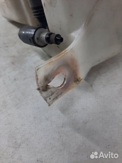 Бачок омывателя Nissan Note хэтчбэк 5 дв. 1.5